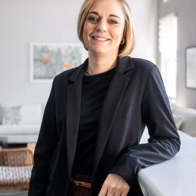 Nina van Zyl 11